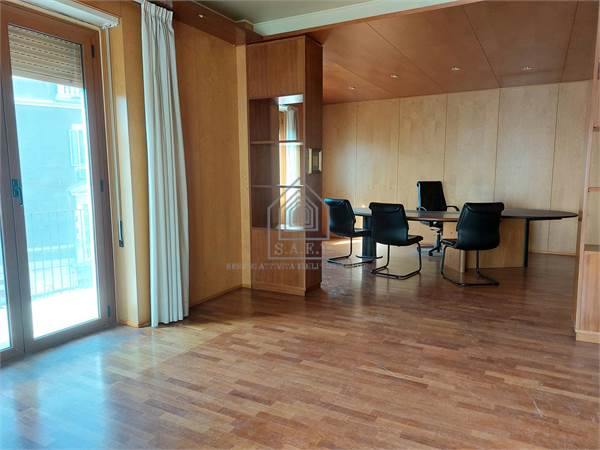 Centralissimo Stampace, esavano signorile mq 200 